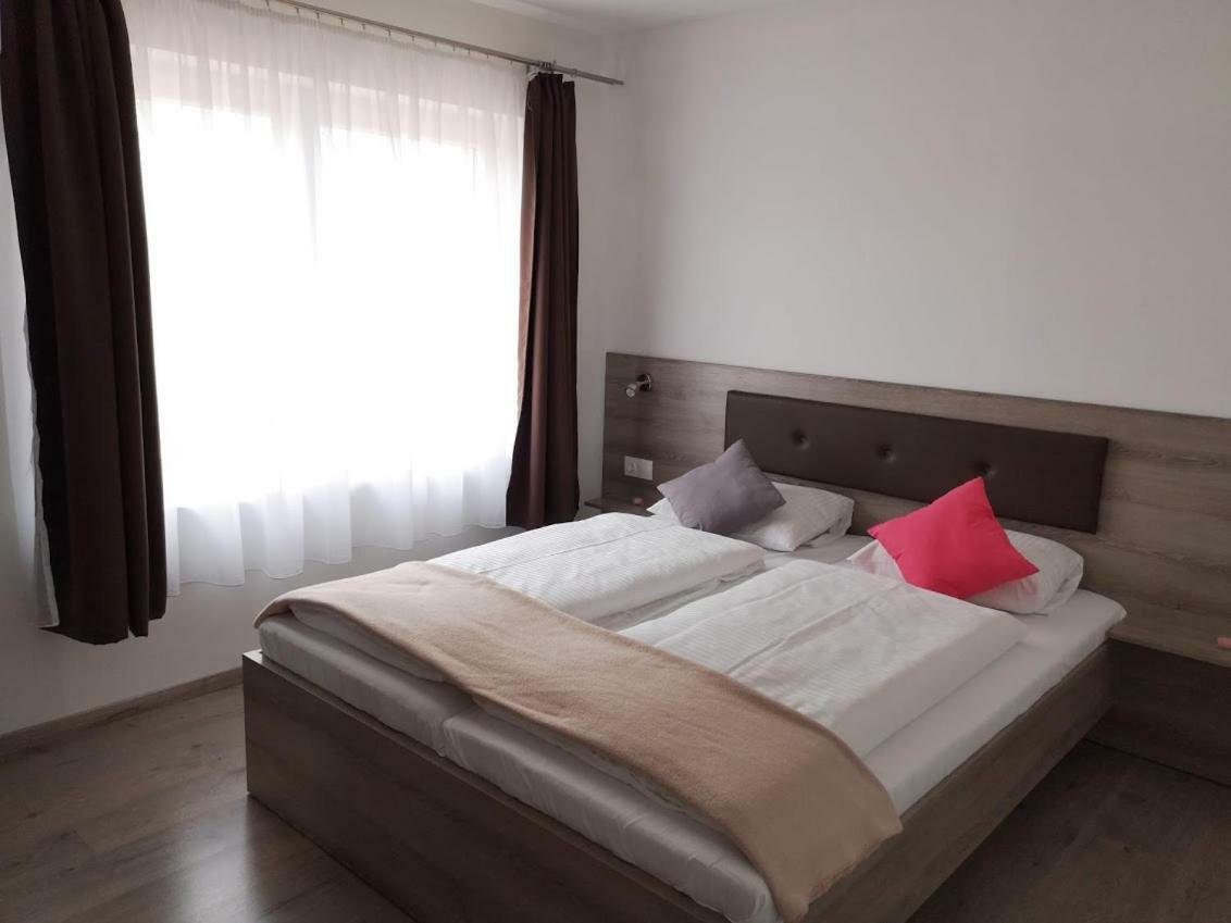 Hotel Roze Vendeghaz Villány Zewnętrze zdjęcie